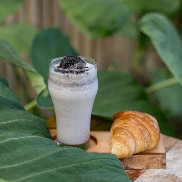 Premium Thick Shake – Cookies & Cream